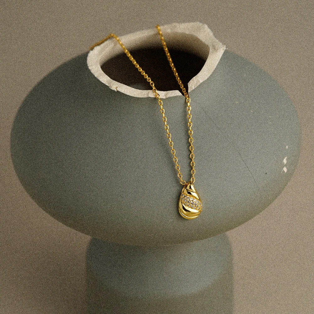 Delicate Zircon Necklace - Image 5