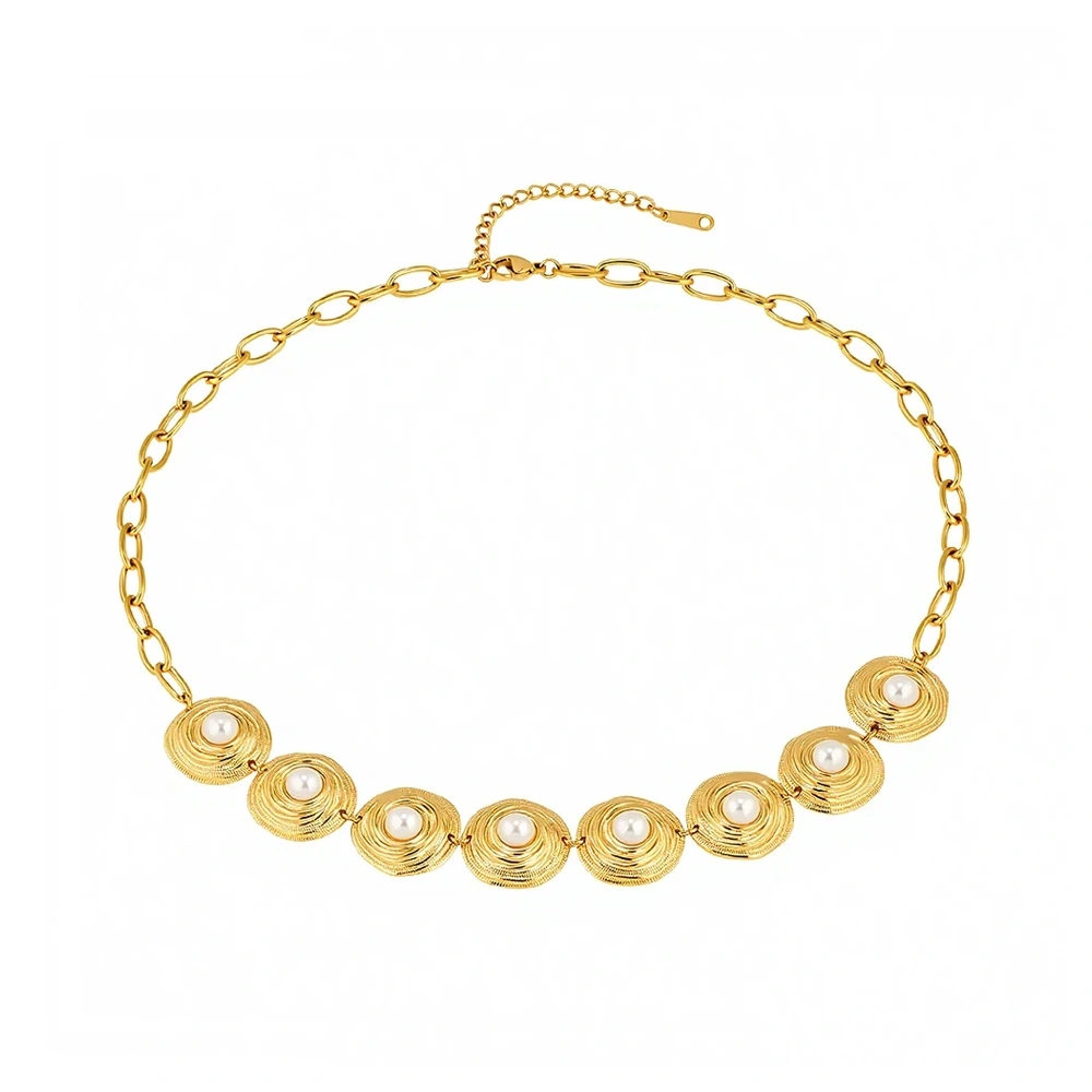 Retro Disc Pearl Necklace