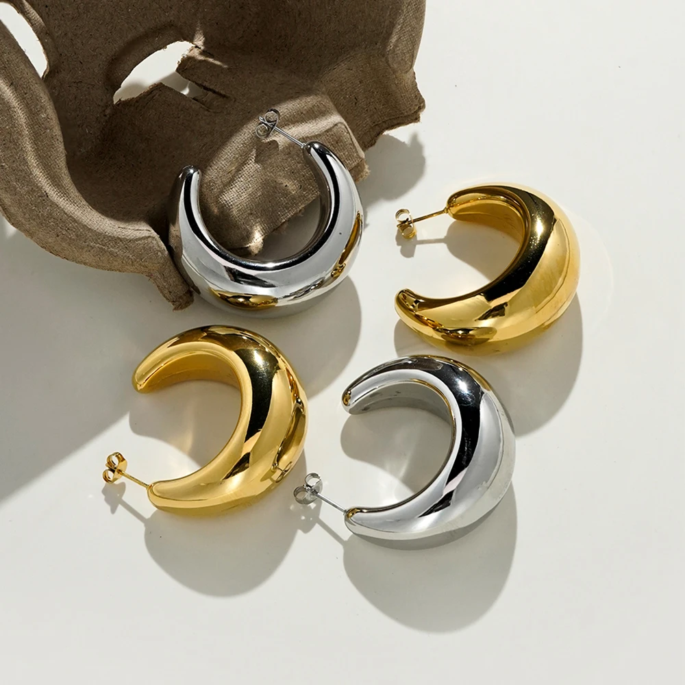 Glossy Hollow Bracelet - Image 3