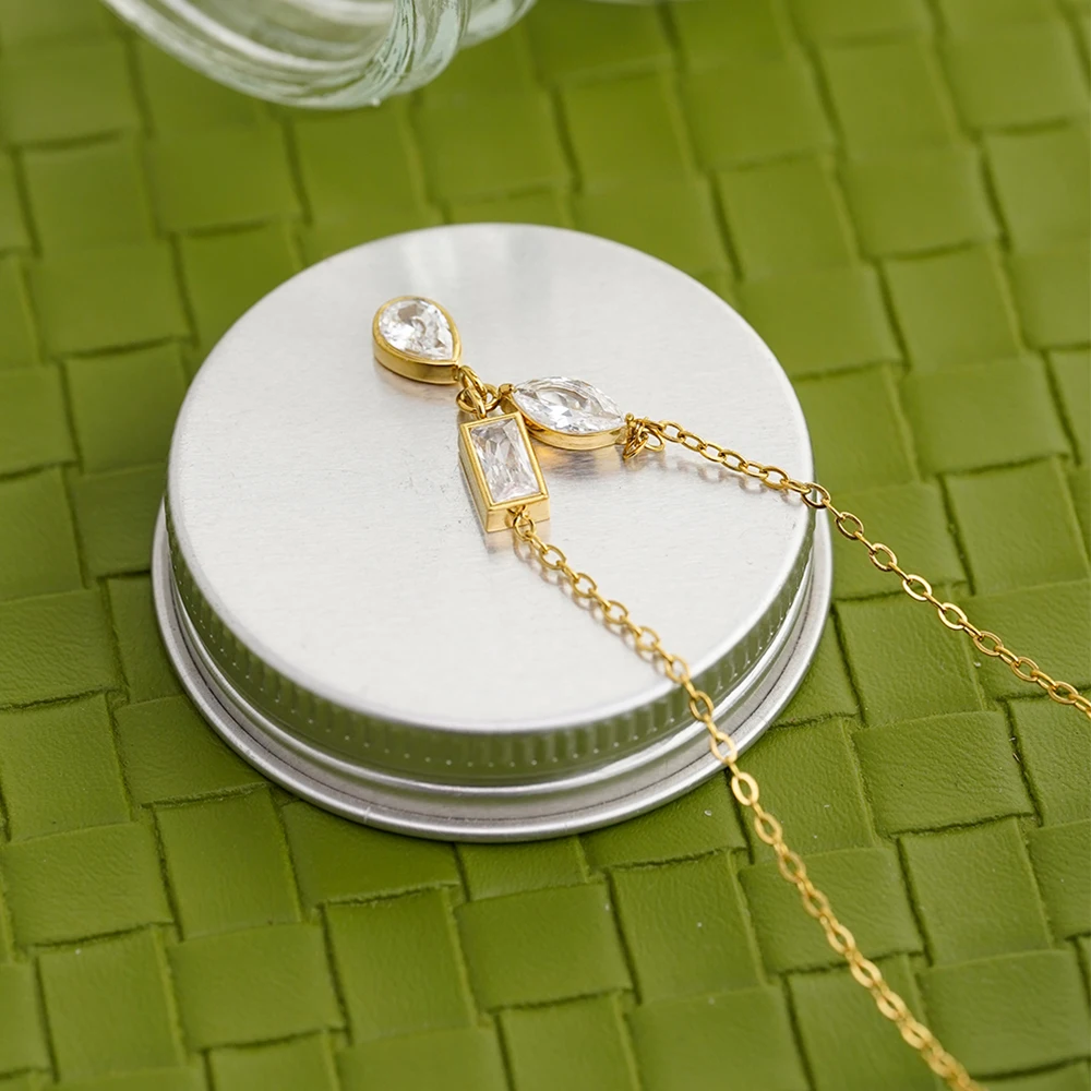 Rhombic Square Zircon Necklace - Image 3