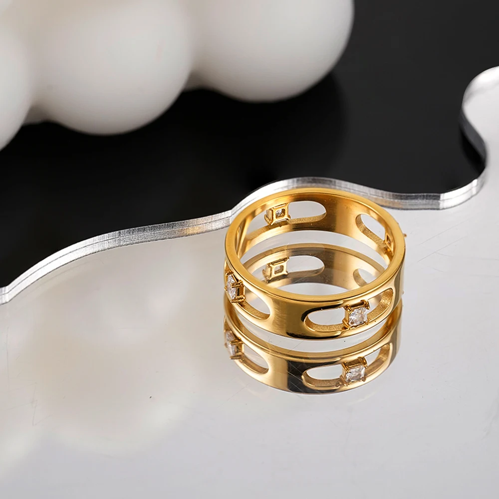 Hollow Zircon Ring - Image 2