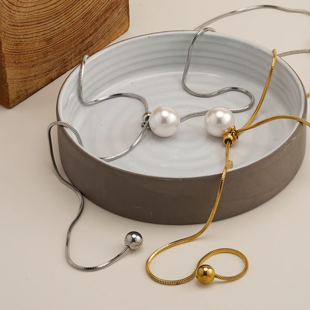 Snake Pearl Movable Necklace - Image 3