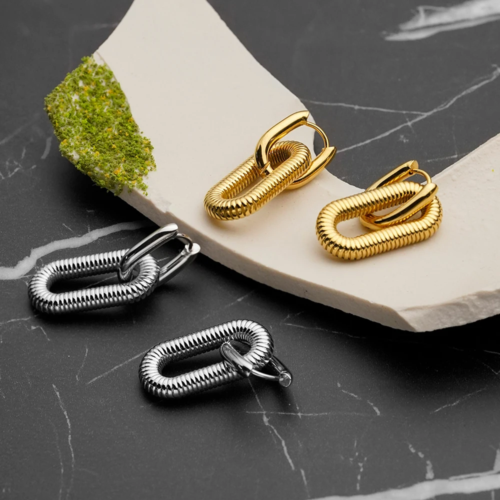 Twist U Shape Stud Earrings - Image 5