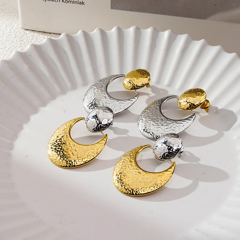 Texture Oval Moon Stud Earrings - Image 8