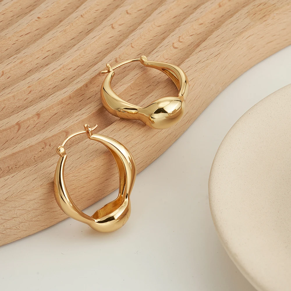 Flower Basket Stud Earrings - Image 4