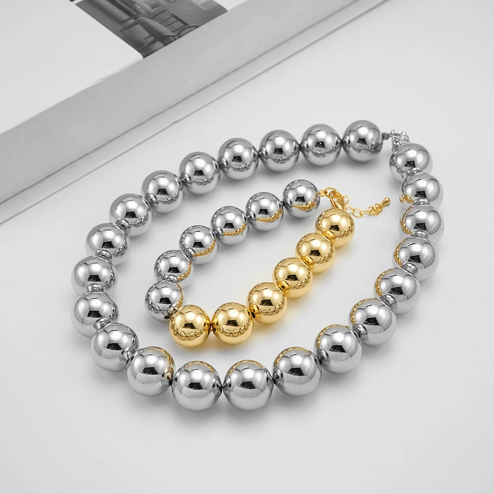 Glossy Beads Necklace - Image 2