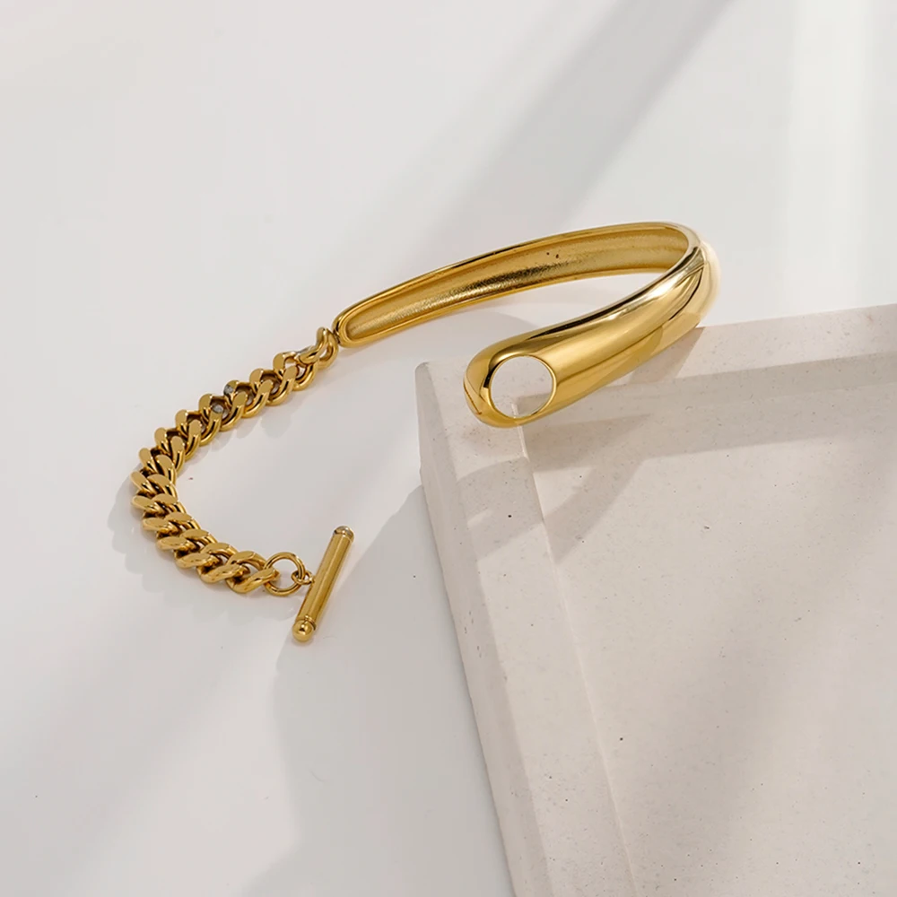 Glossy Chain Bracelet - Image 3