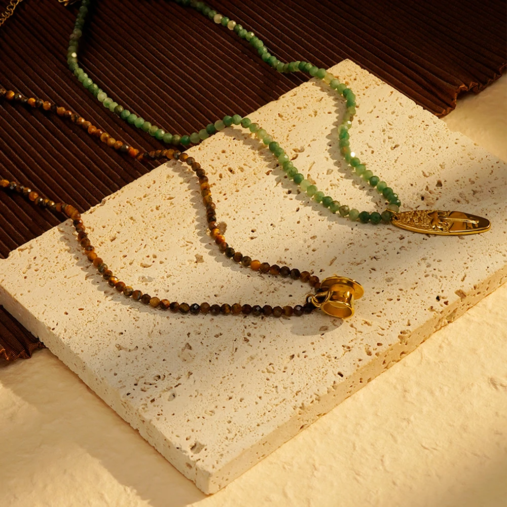 Green Beads Plant Slices Necklace - Image 5