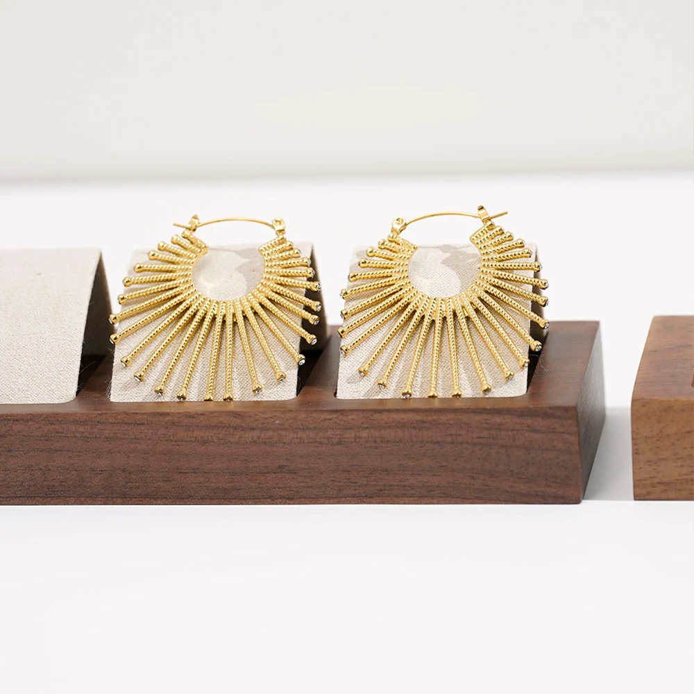 Sector Zircon Stud Earrings - Image 4