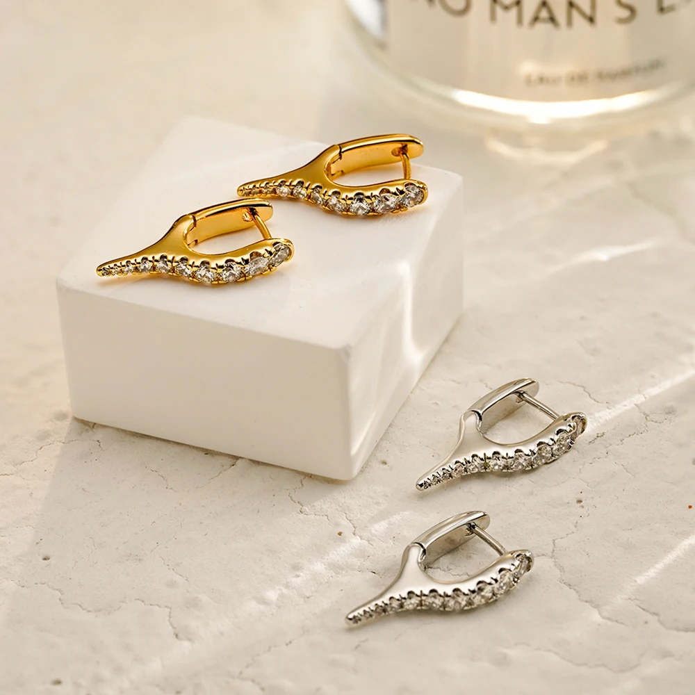 Geometry U Shape Zircon Stud Earrings - Image 2