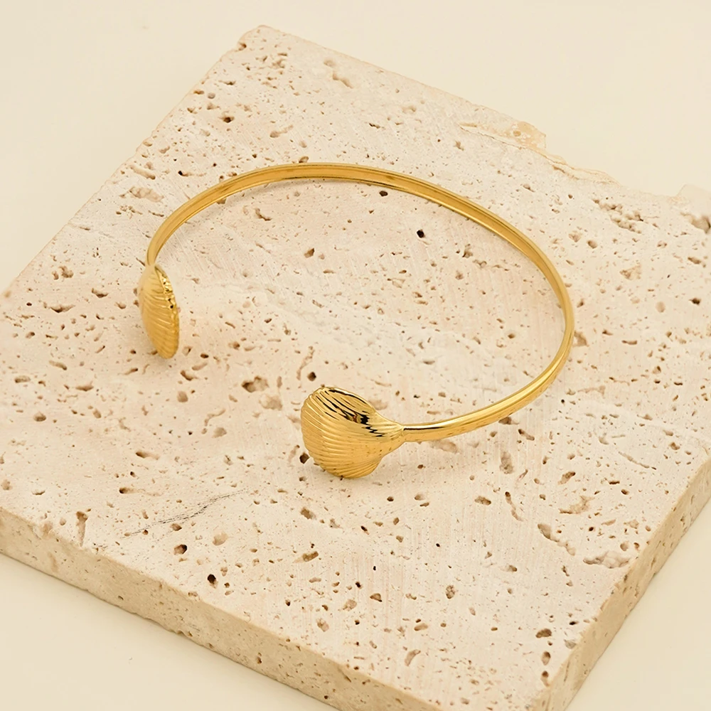Shell Cuff Bracelet - Image 5