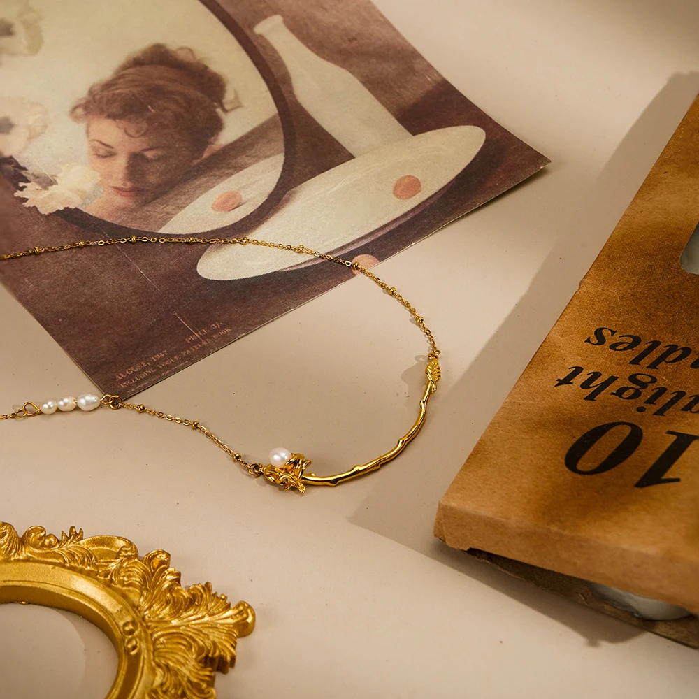 Pearl Flower Necklace - Image 5