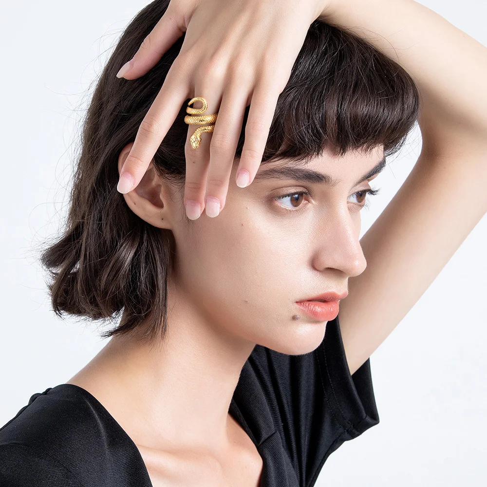 Gothic Artificial Snake Ring - Image 3
