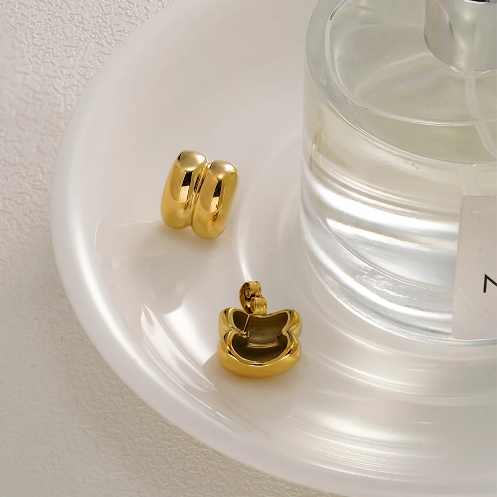 Pea Stud Earrings - Image 5