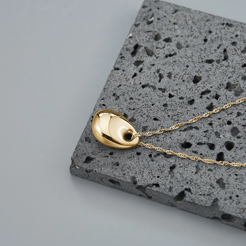 Hollow Irregular Necklace - Image 3