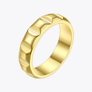 Punk Pyramid Ring