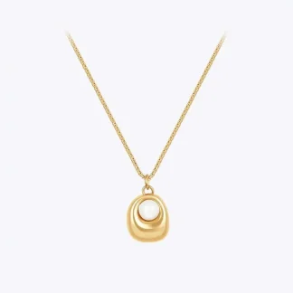 Oval Pearl Necklace