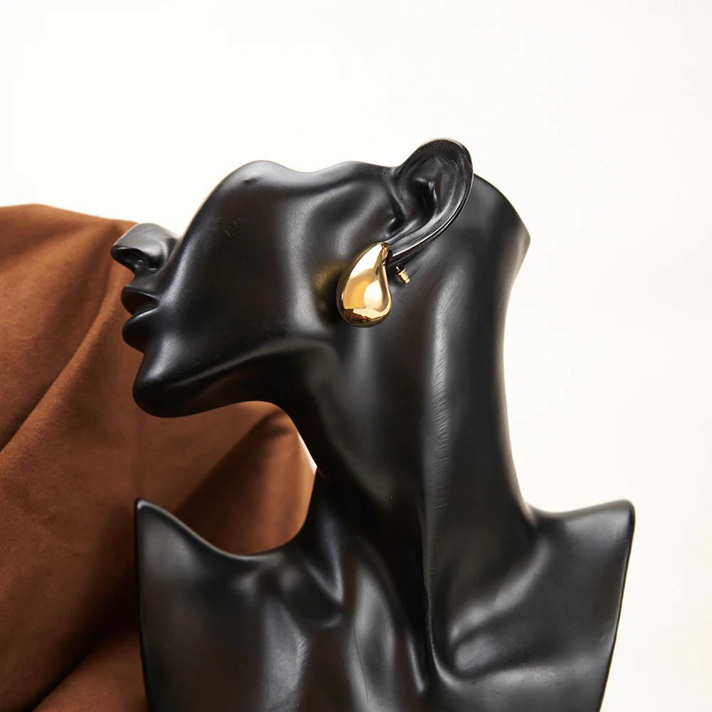 Glossy Stud Earrings - Image 4