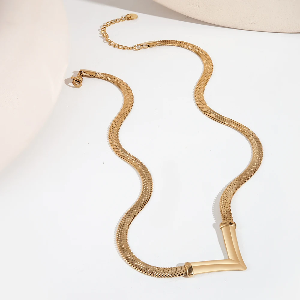 V Shape Snake Necklace - Image 2