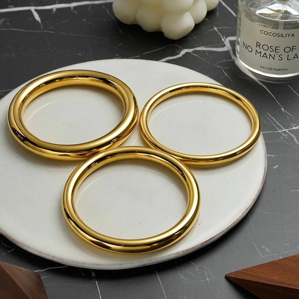 Hollow Tube Bracelet - Image 4