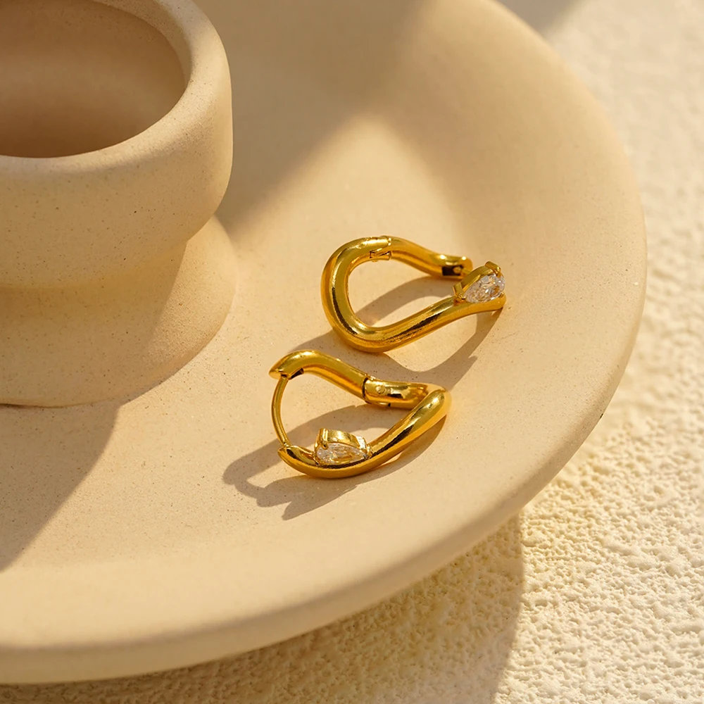 Oval Zircon Stud Earrings - Image 4