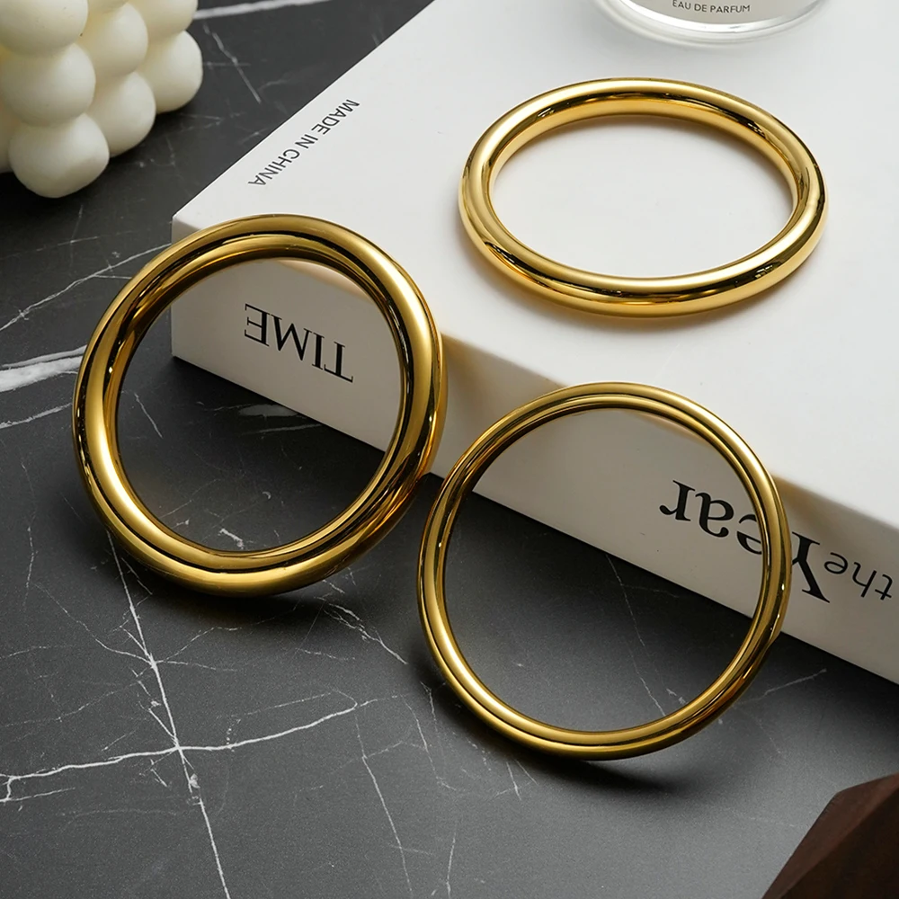 Hollow Tube Bracelet - Image 3