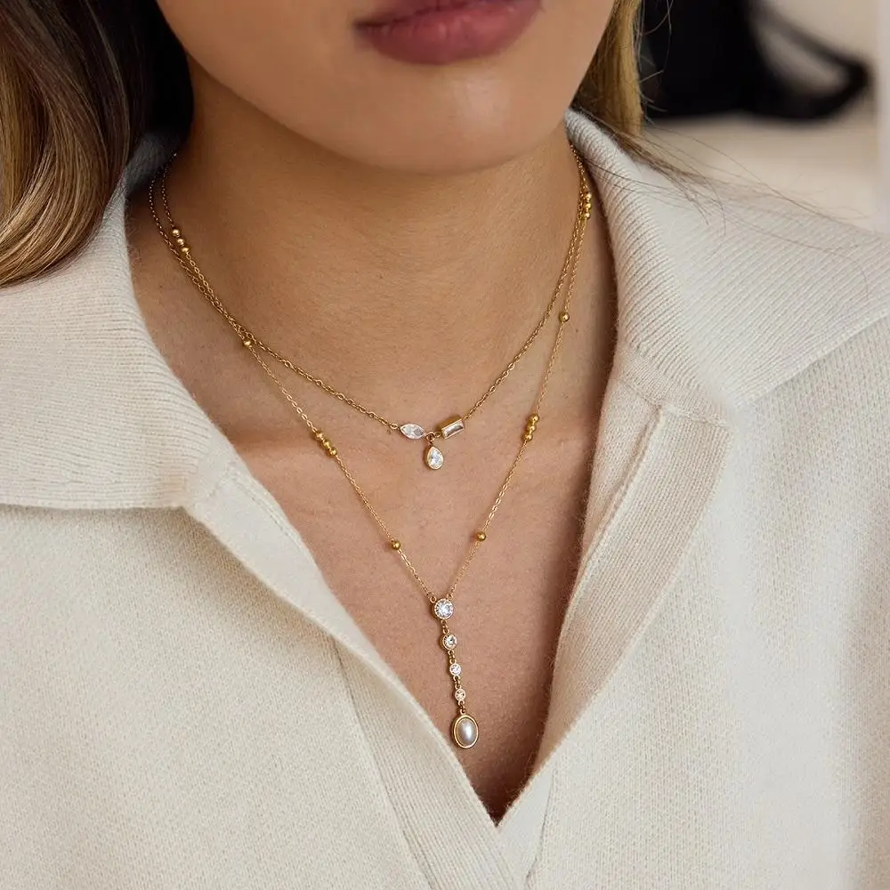 Rhombic Square Zircon Necklace - Image 2