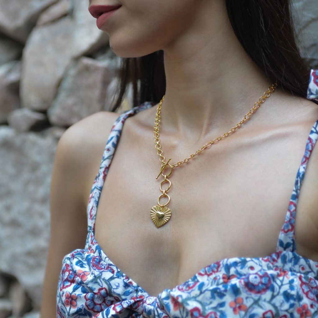 Valentine's & Galentine's: Romantic Jewellery Pieces She'll Treasure Forever